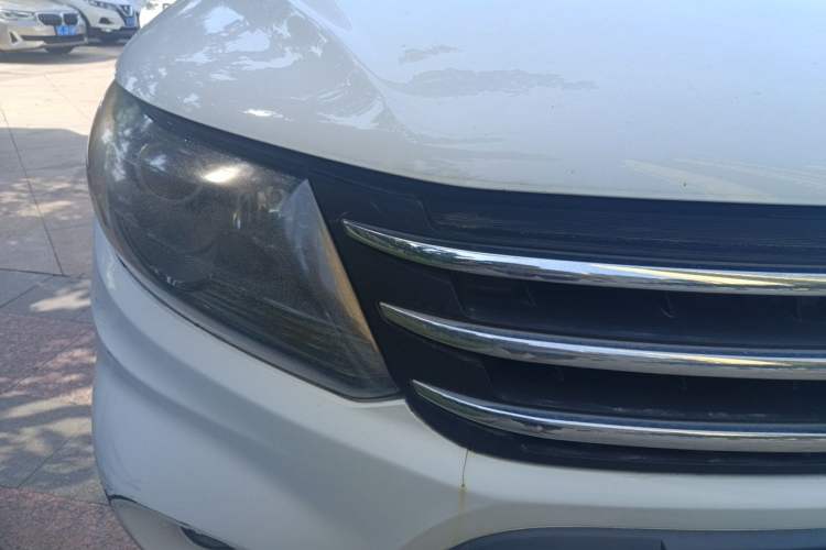 Used FORTHING Joyear X5 2013 1.6L Manual Luxury Model China IV Standard Right Front Headlight