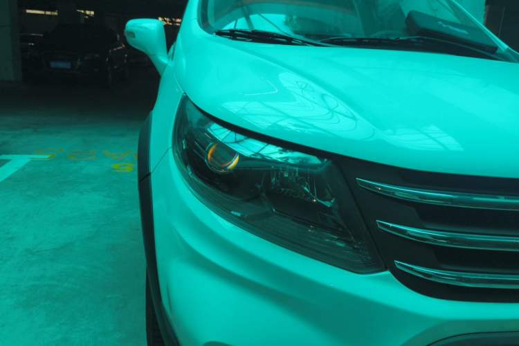 Used FORTHING Joyear X5 2013 1.6L Manual Luxury Model China IV Standard Right Front Headlight