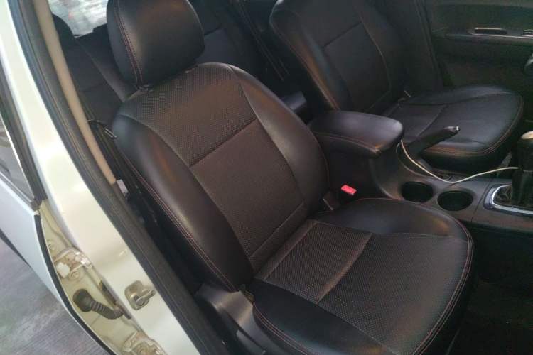 Used FORTHING Joyear X5 2013 1.6L Manual Luxury Model China IV Standard Right Front Seat