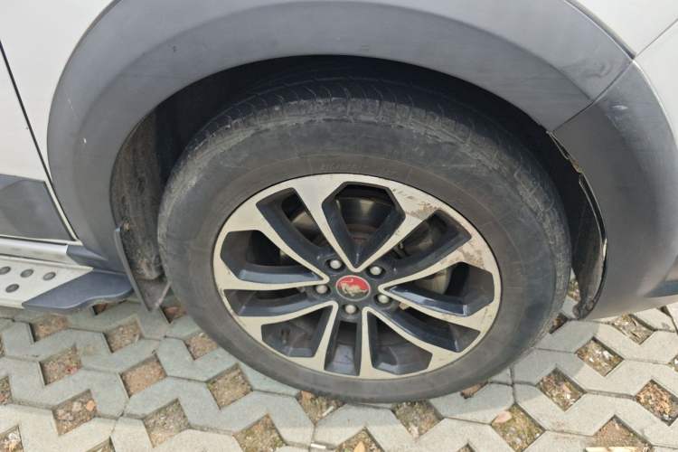 Used FORTHING Joyear X5 2013 1.6L Manual Luxury Model China IV Standard Right Front Wheel Hub