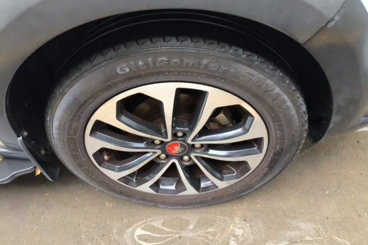 Used FORTHING Joyear X5 2013 1.6L Manual Luxury Model China IV Standard Right Front Wheel Hub