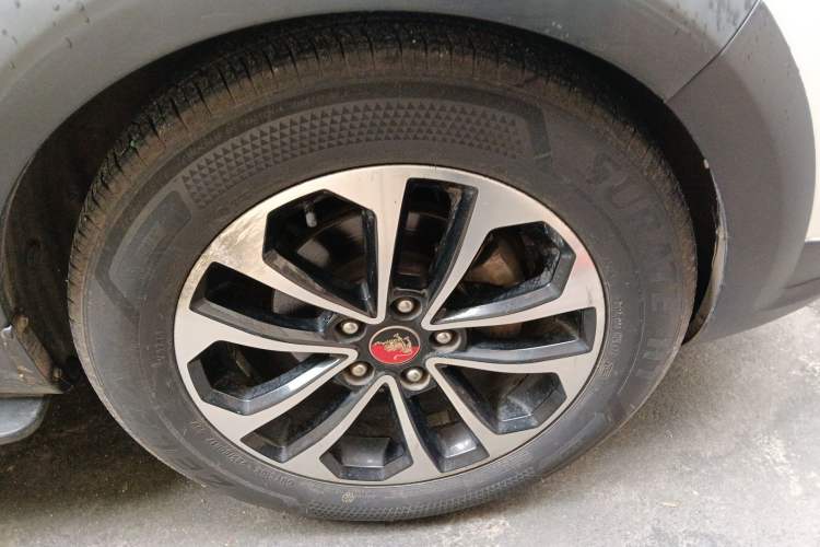 Used FORTHING Joyear X5 2013 1.6L Manual Luxury Model China IV Standard Right Front Wheel Hub