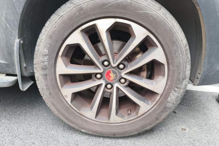 Used FORTHING Joyear X5 2013 1.6L Manual Luxury Model China IV Standard Right Front Wheel Hub