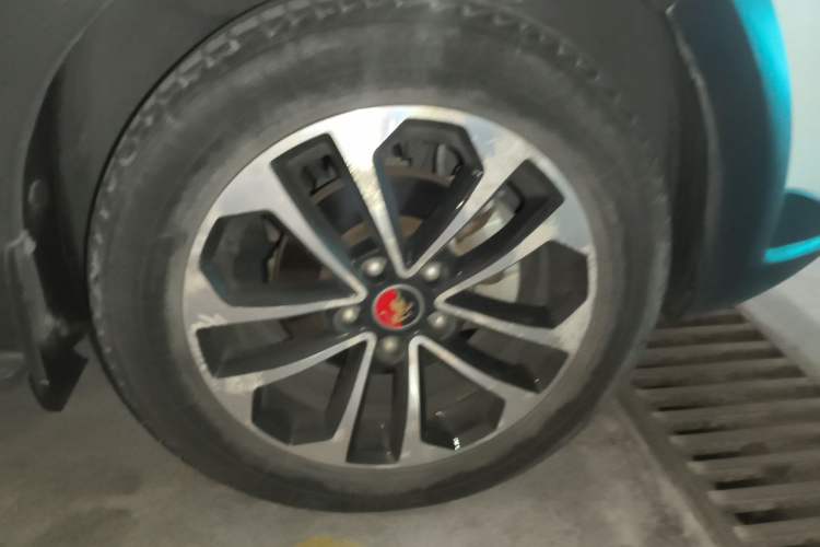 Used FORTHING Joyear X5 2013 1.6L Manual Luxury Model China IV Standard Right Front Wheel Hub