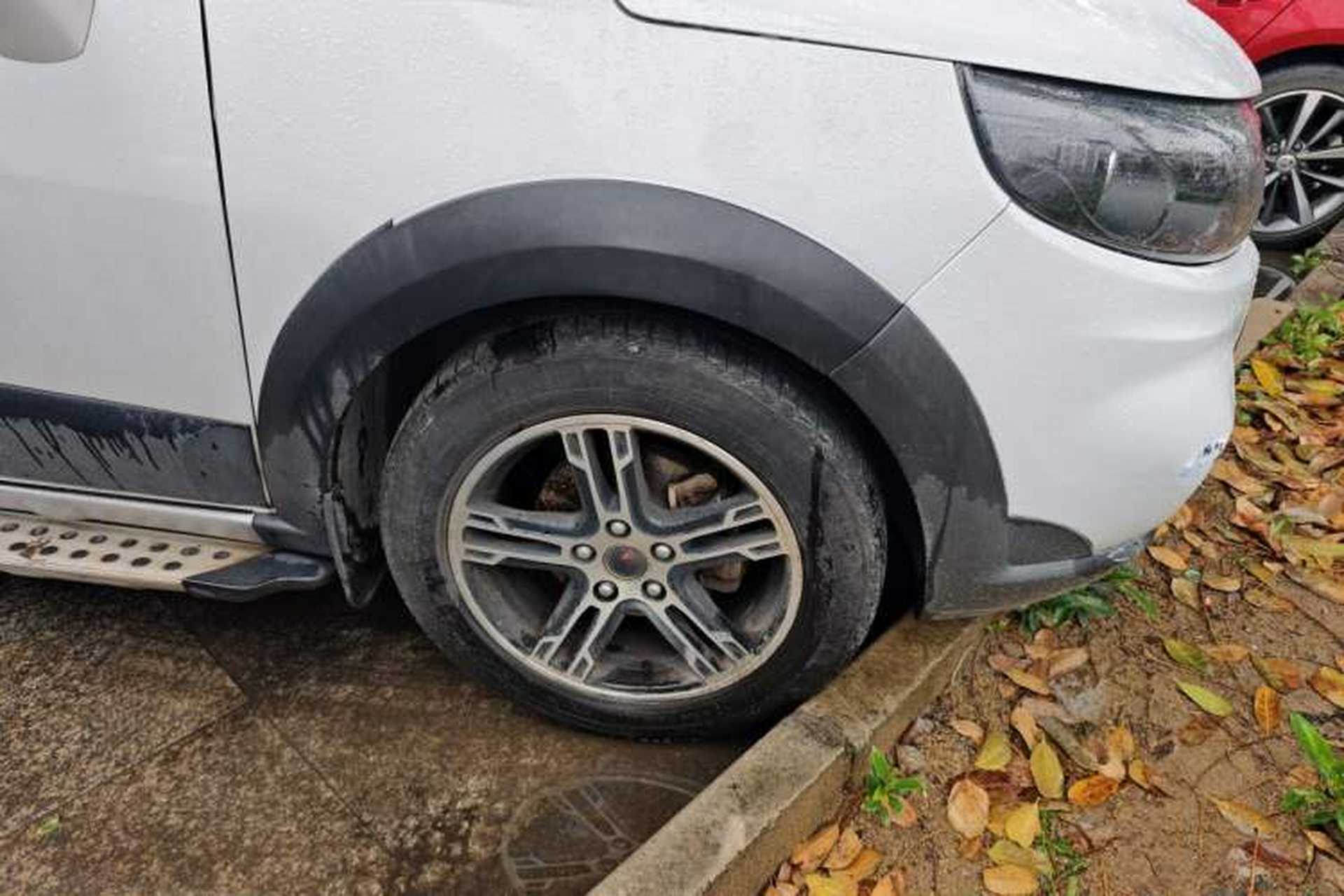 Used FORTHING Joyear X5 2013 1.6L Manual Luxury Model China IV Standard Right Front Wheel Hub