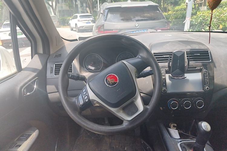 Used FORTHING Joyear X5 2013 1.6L Manual Luxury Model China V Standard Steering Wheel