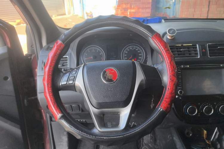 Used FORTHING Joyear X5 2013 1.6L Manual Luxury Model China IV Standard Steering Wheel
