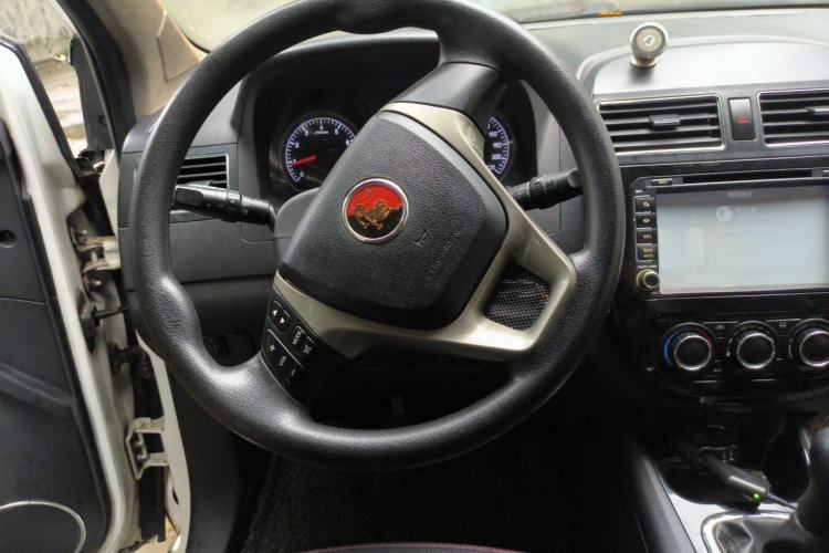 Used FORTHING Joyear X5 2013 1.6L Manual Luxury Model China IV Standard Steering Wheel