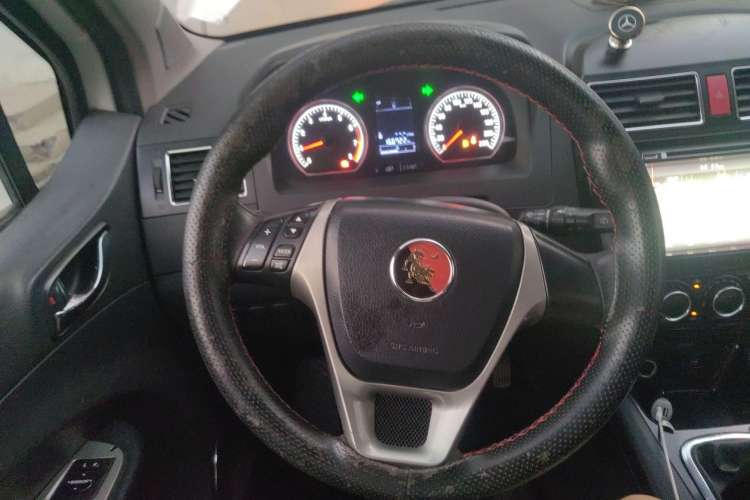 Used FORTHING Joyear X5 2013 1.6L Manual Luxury Model China IV Standard Steering Wheel