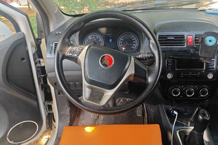 Used FORTHING Joyear X5 2013 1.6L Manual Luxury Model China IV Standard Steering Wheel