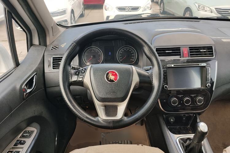 Used FORTHING Joyear X5 2013 1.6L Manual Luxury Model China IV Standard Steering Wheel