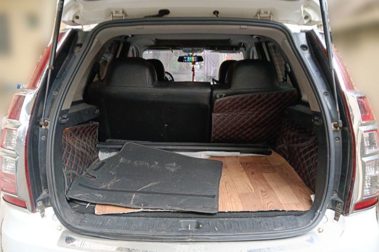 Used FORTHING Joyear X5 2013 1.6L Manual Luxury Model China IV Standard Trunk
