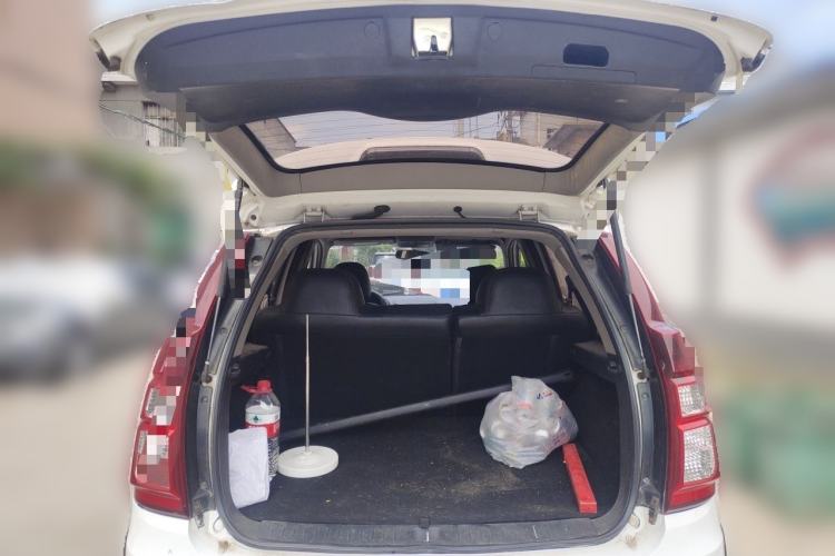 Used FORTHING Joyear X5 2013 1.6L Manual Luxury Model China IV Standard Trunk