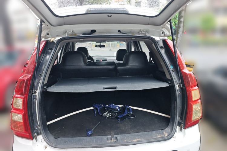 Used FORTHING Joyear X5 2013 1.6L Manual Luxury Model China IV Standard Trunk