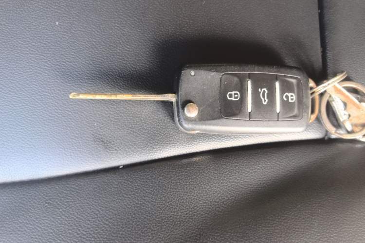 Used FORTHING Joyear X5 2013 1.6L Manual Luxury Model China IV Standard Vehicle Key