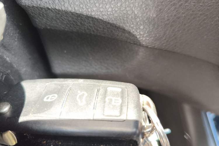 Used FORTHING Joyear X5 2013 1.6L Manual Luxury Model China IV Standard Vehicle Key
