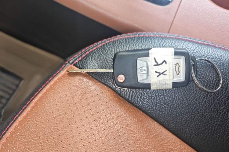 Used FORTHING Joyear X5 2013 1.6L Manual Luxury Model China IV Standard Vehicle Key