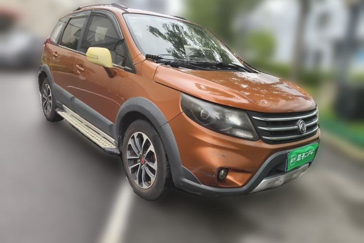 Used FORTHING Joyear X5 2013 1.6L Manual Luxury Model China IV Standard Front Right 45 Deg
