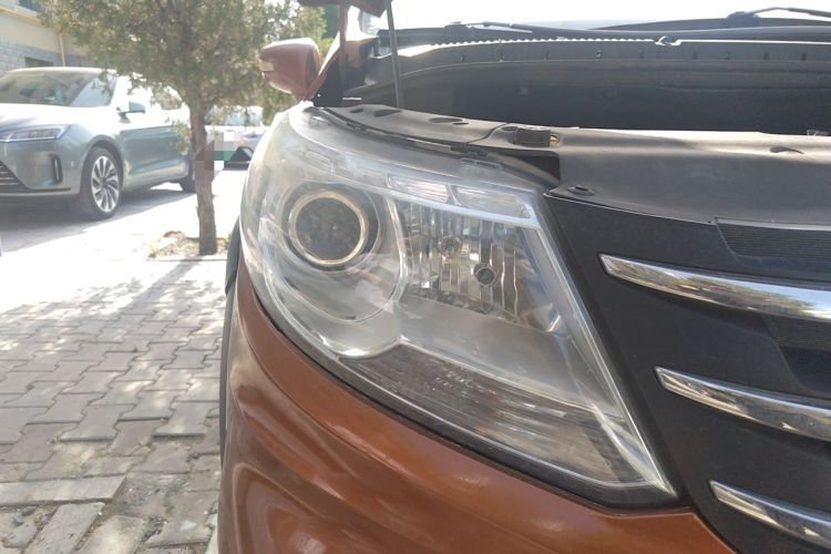 Used FORTHING Joyear X5 2013 1.6L Manual Luxury Model China IV Standard Right Front Headlight