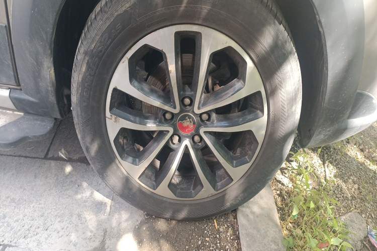 Used FORTHING Joyear X5 2013 1.6L Manual Luxury Model China V Standard Right Front Wheel Hub