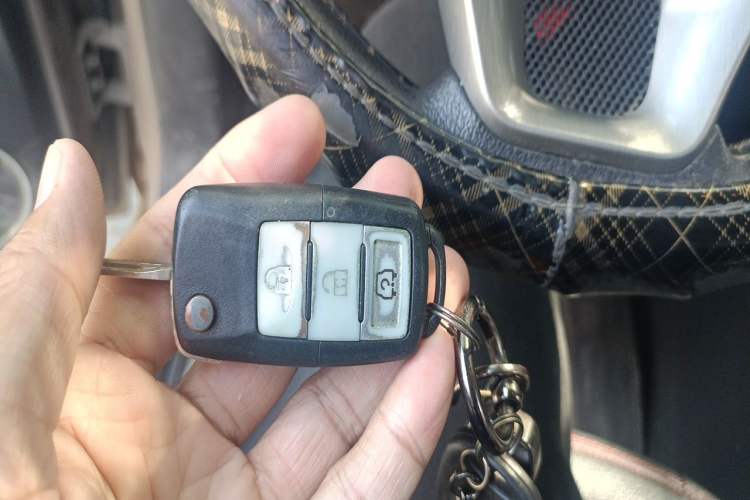 Used FORTHING Joyear X5 2013 1.6L Manual Luxury Model China V Standard Vehicle Key