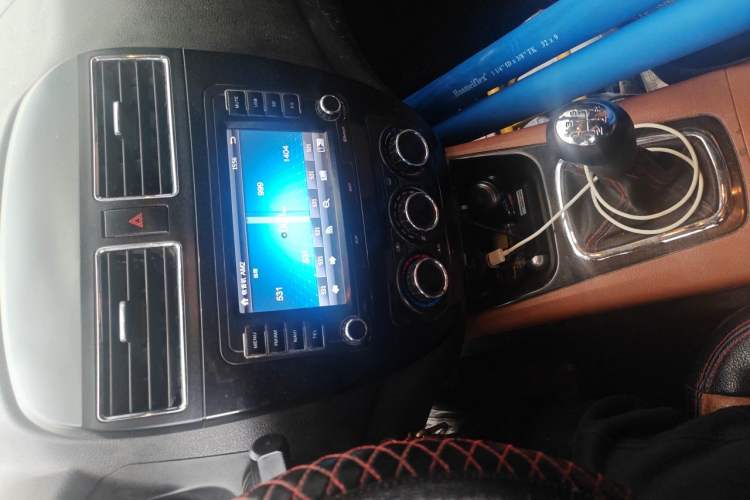 Used FORTHING Joyear X5 2015 1.6L Manual Luxury Model Audio And AC Panel