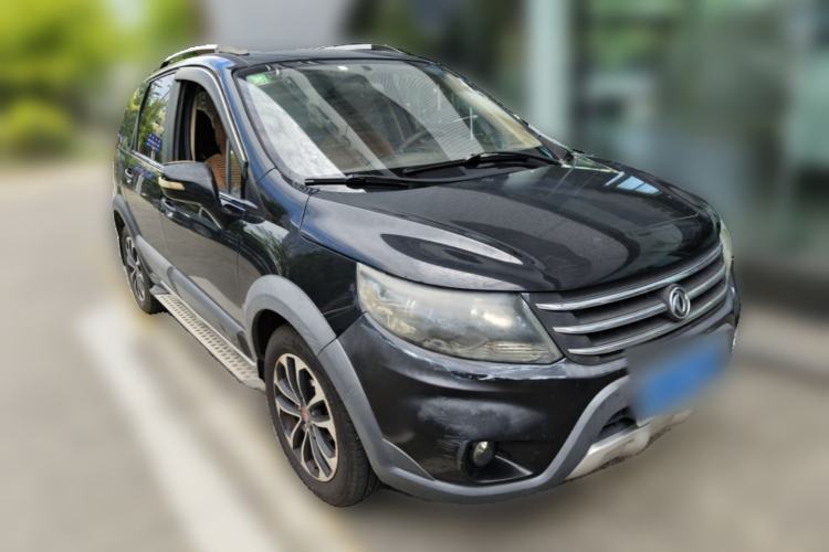 Used FORTHING Joyear X5 2015 1.6L Manual Luxury Model Front Right 45 Deg