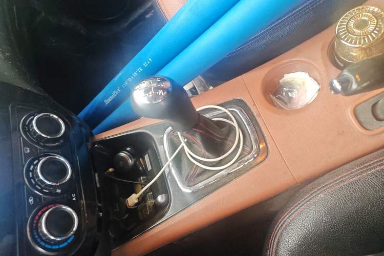Used FORTHING Joyear X5 2015 1.6L Manual Luxury Model Gear Lever