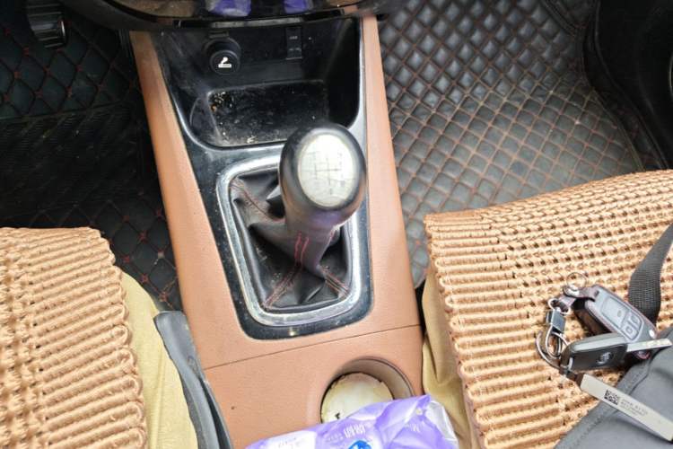 Used FORTHING Joyear X5 2015 1.6L Manual Luxury Model Gear Lever