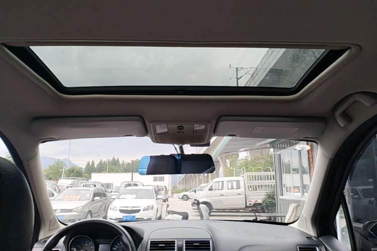 Used FORTHING Joyear X5 2015 1.6L Manual Luxury Model Headliner