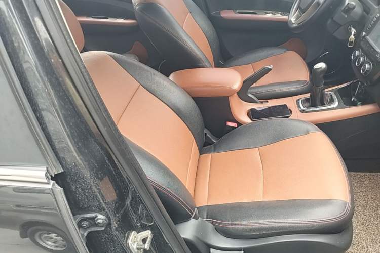 Used FORTHING Joyear X5 2015 1.6L Manual Luxury Model Right Front Seat