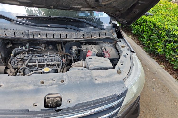 Used FORTHING Joyear X5 2015 1.6L Manual Luxury Model Engine Bay Left