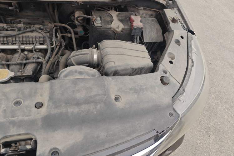 Used FORTHING Joyear X5 2015 1.6L Manual Luxury Model Engine Bay Left
