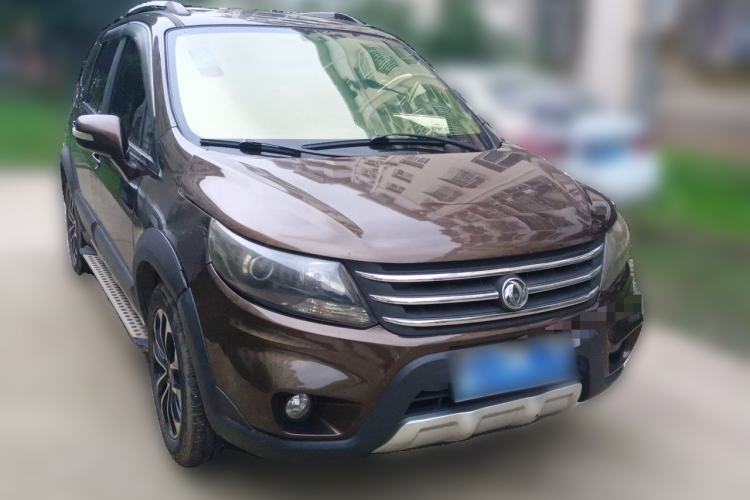 Used FORTHING Joyear X5 2015 1.6L Manual Luxury Model Front Right 45 Deg
