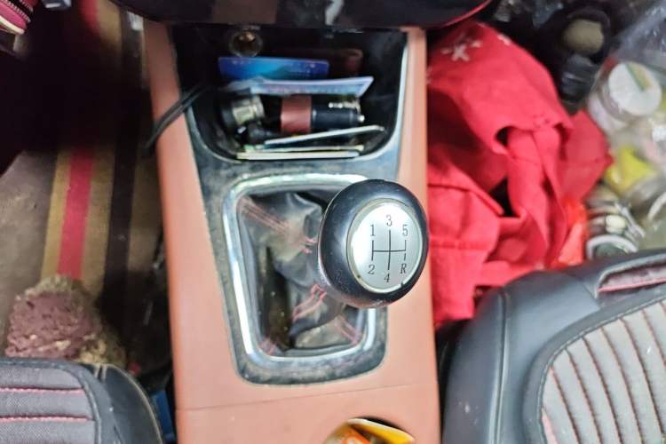 Used FORTHING Joyear X5 2015 1.6L Manual Luxury Model Gear Lever