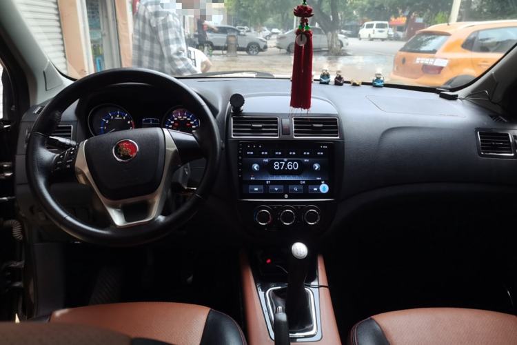 Used FORTHING Joyear X5 2015 1.6L Manual Luxury Model Interior 3