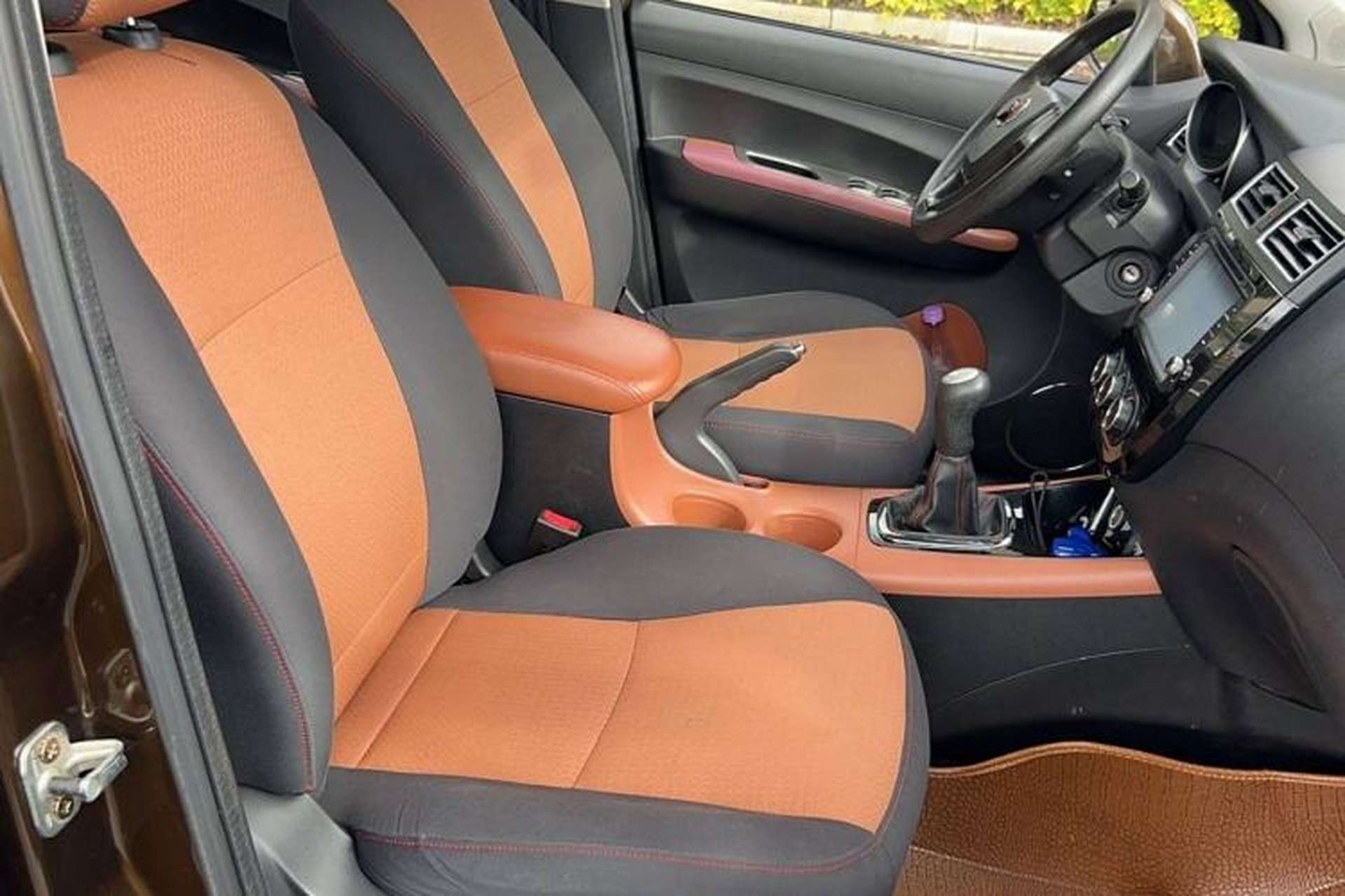 Used FORTHING Joyear X5 2015 1.6L Manual Luxury Model Interior 8