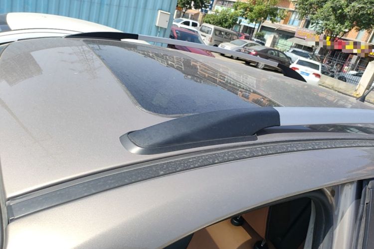 Used FORTHING Joyear X5 2015 1.6L Manual Luxury Model Roof
