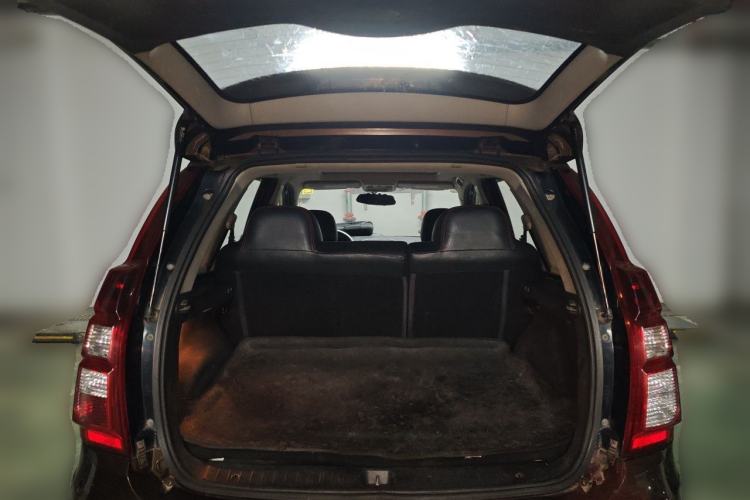 Used FORTHING Joyear X5 2015 1.6L Manual Luxury Model Trunk