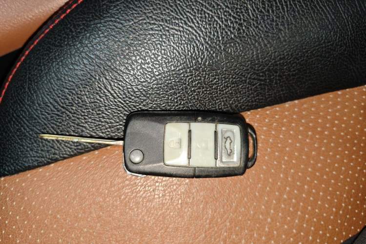 Used FORTHING Joyear X5 2015 1.6L Manual Luxury Model Vehicle Key