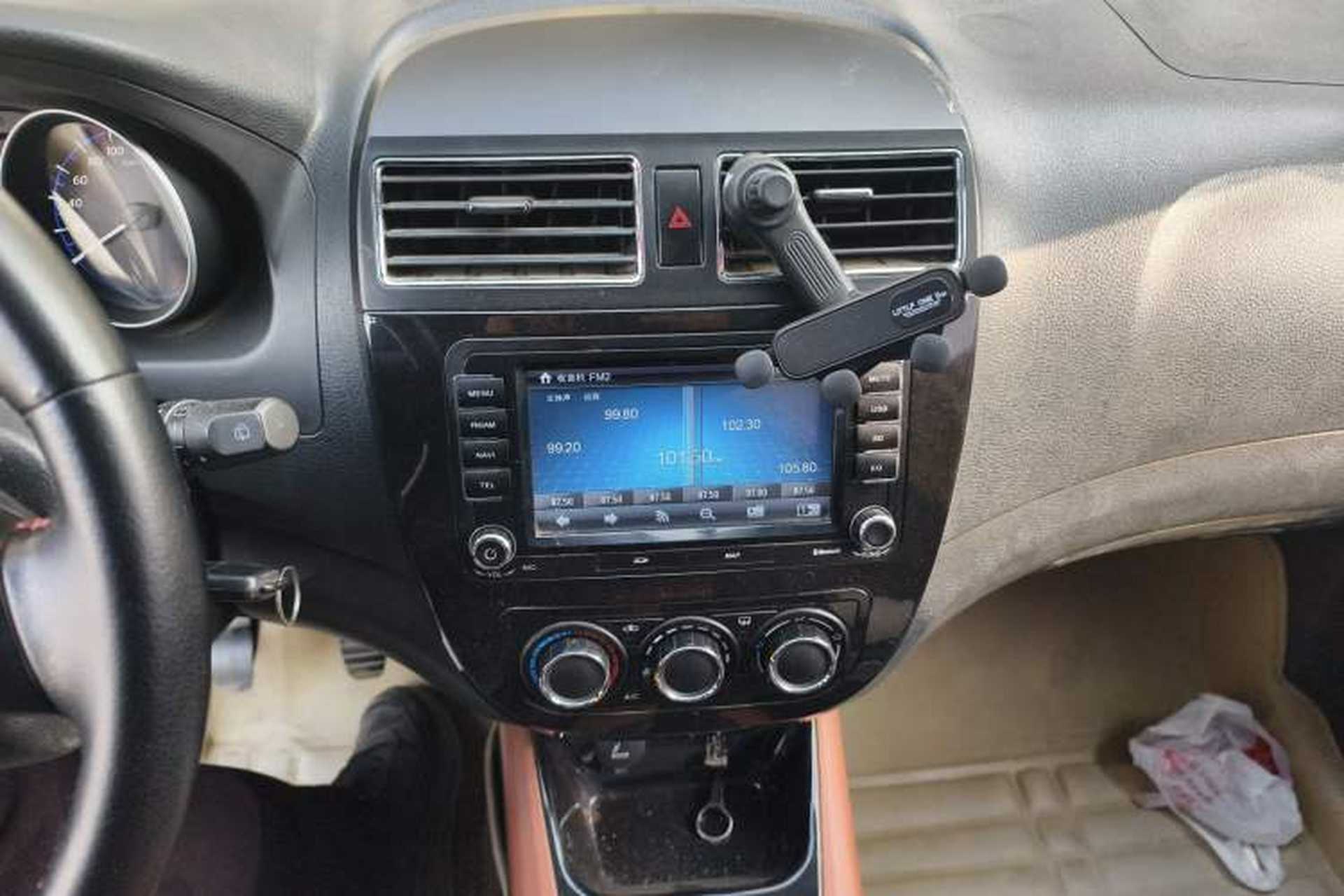 Used FORTHING Joyear X5 2015 1.6L Manual Luxury Model Audio And AC Panel