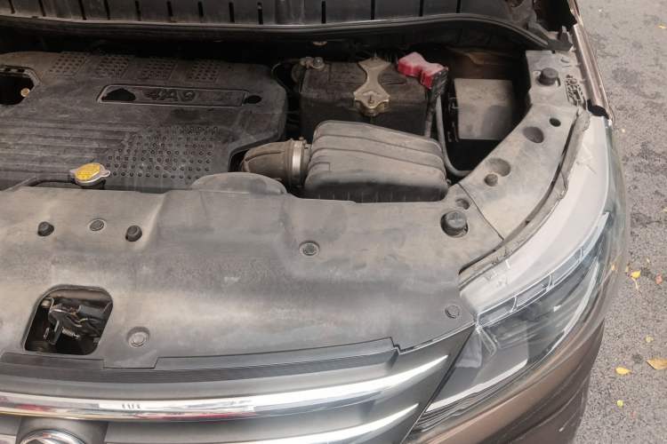 Used FORTHING Joyear X5 2015 1.6L Manual Luxury Model Engine Bay Left