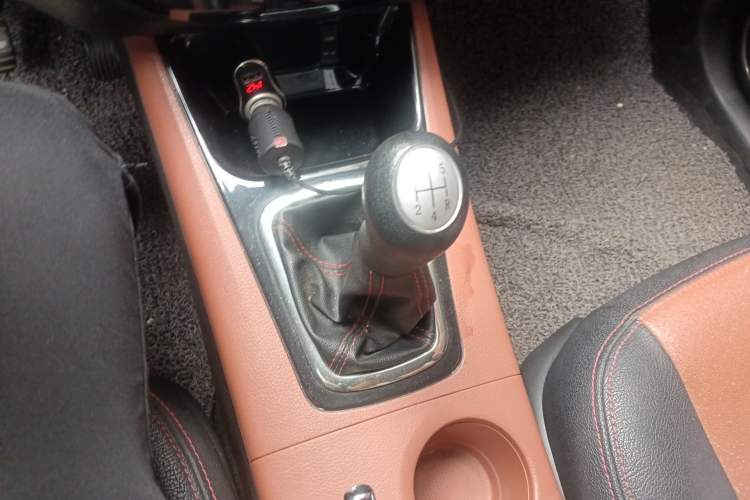 Used FORTHING Joyear X5 2015 1.6L Manual Luxury Model Gear Lever