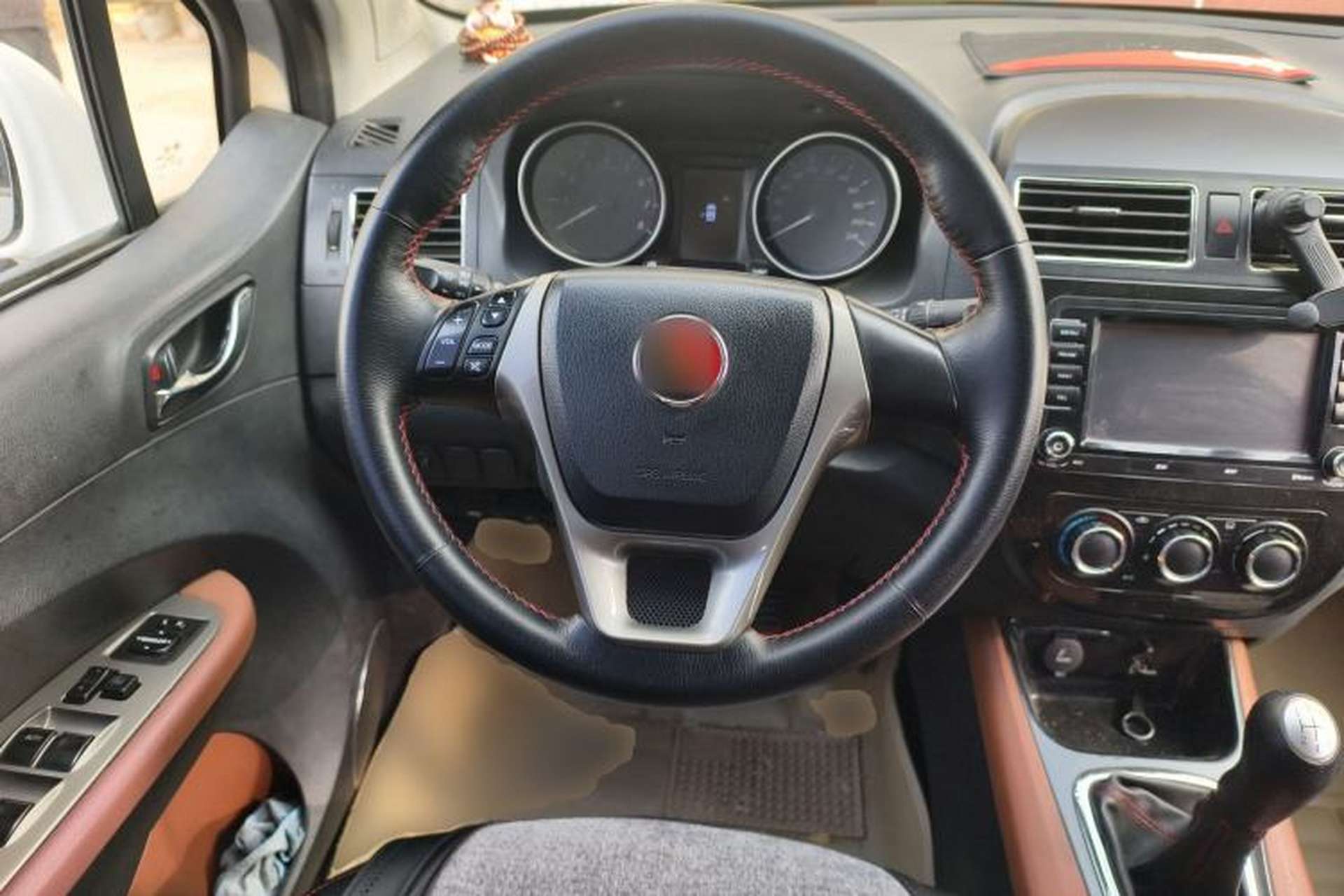 Used FORTHING Joyear X5 2015 1.6L Manual Luxury Model Steering Wheel