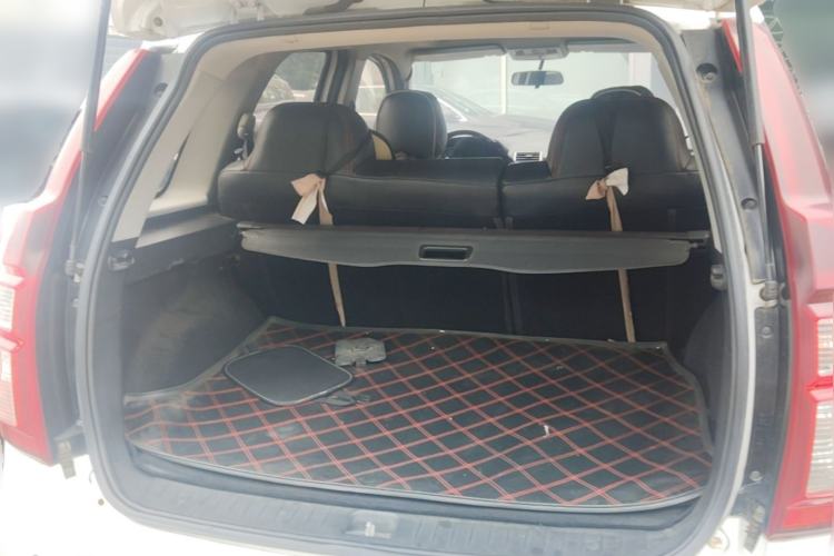 Used FORTHING Joyear X5 2015 1.6L Manual Luxury Model Trunk