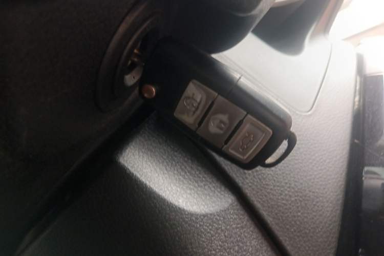 Used FORTHING Joyear X5 2015 1.6L Manual Luxury Model Vehicle Key