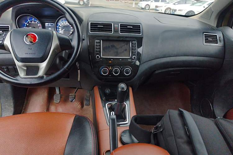 Used FORTHING Joyear X5 2015 1.6L Manual Luxury Model Audio And AC Panel