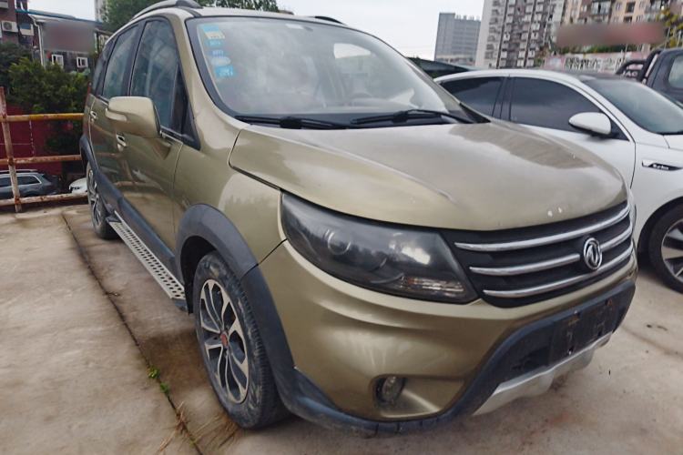 Used FORTHING Joyear X5 2015 1.6L Manual Luxury Model Front Right 45 Deg