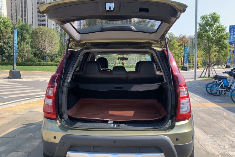 Used FORTHING Joyear X5 2015 1.8T Manual Luxury Model Trunk