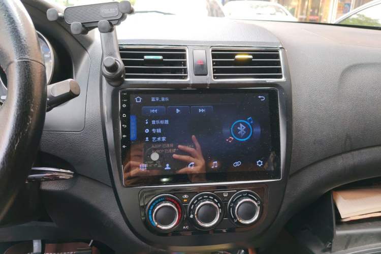 Used FORTHING Joyear X5 2015 1.6L Manual Luxury Model Audio And AC Panel